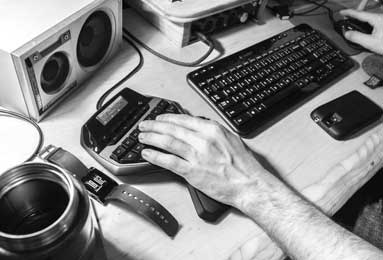 篮球对决：火箭VS快船 激战正酣，战术对决精彩纷呈